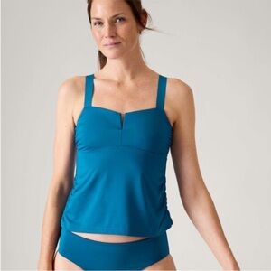 NWT! Athleta Dark Lapis Blue Square Neck V Tankini - Size 32B/C 🏝️